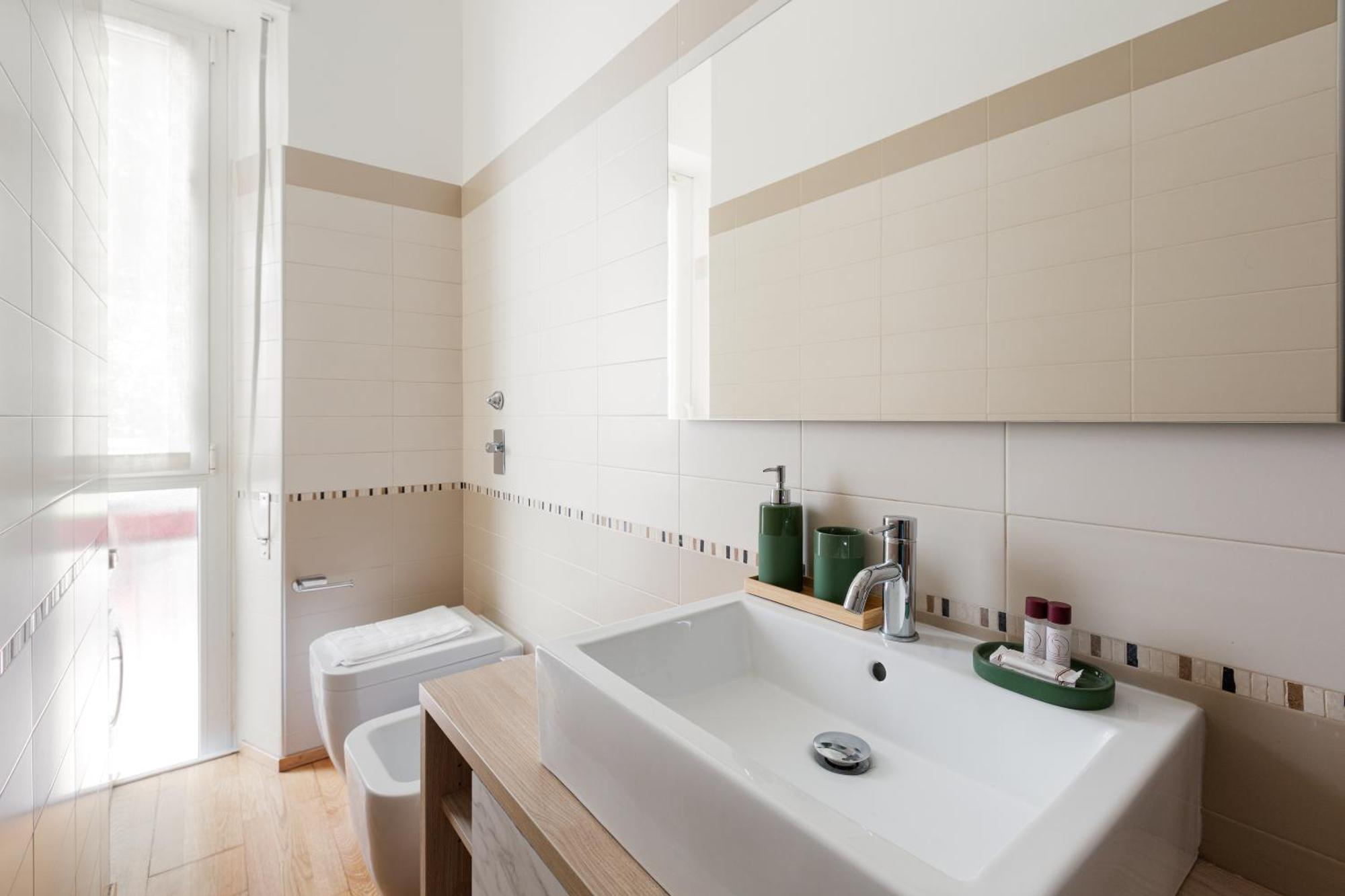 Modern 650m From Domodossola M5! * Milan